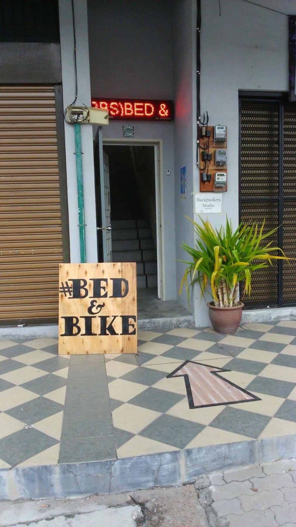 Bed & Bike Backpackers Studio Ίπο Εξωτερικό φωτογραφία